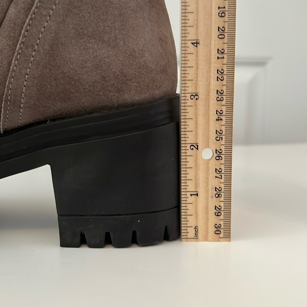 Charles by Charles David Clout Taupe Boots, Size 10 - Picture 10 of 11